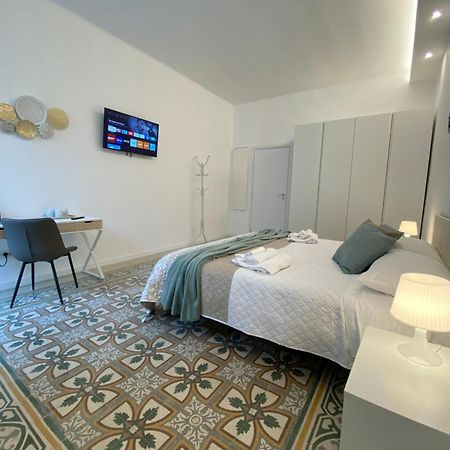 Conte Cavour Appartement Bari Buitenkant foto
