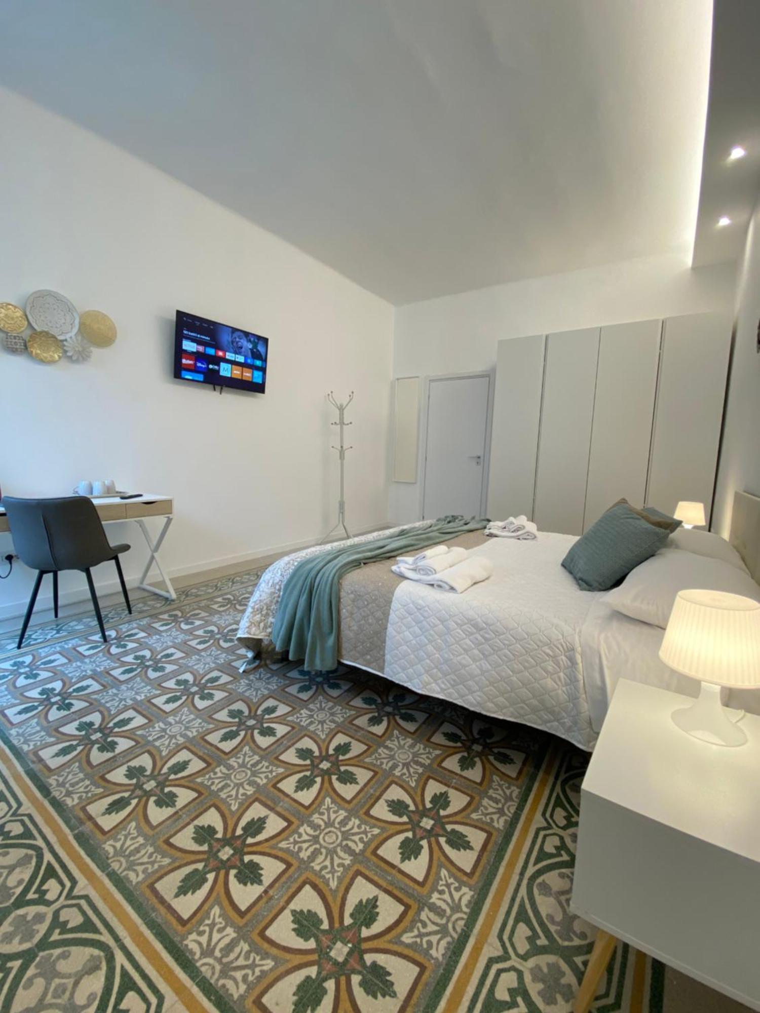 Conte Cavour Appartement Bari Buitenkant foto