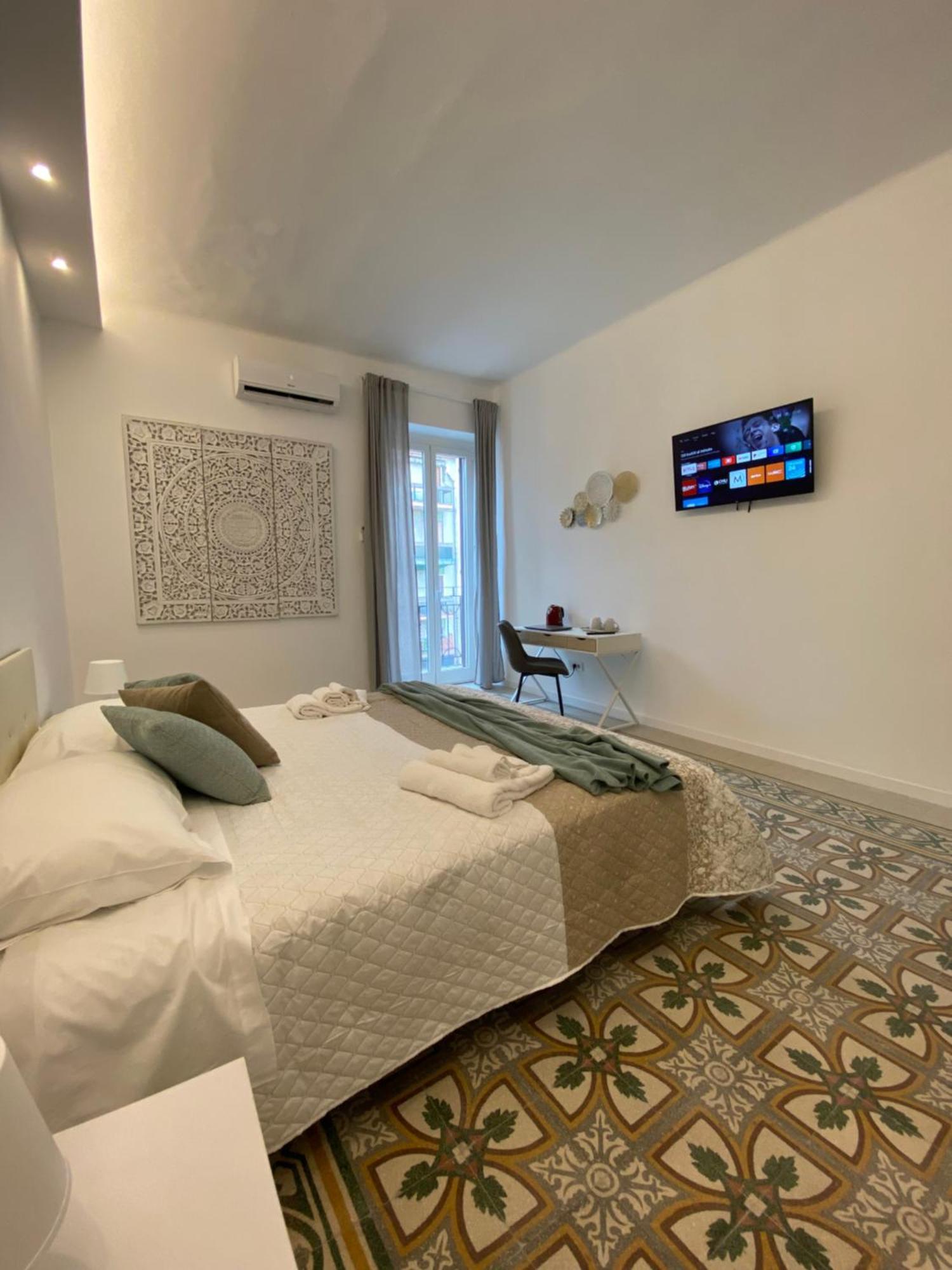 Conte Cavour Appartement Bari Buitenkant foto