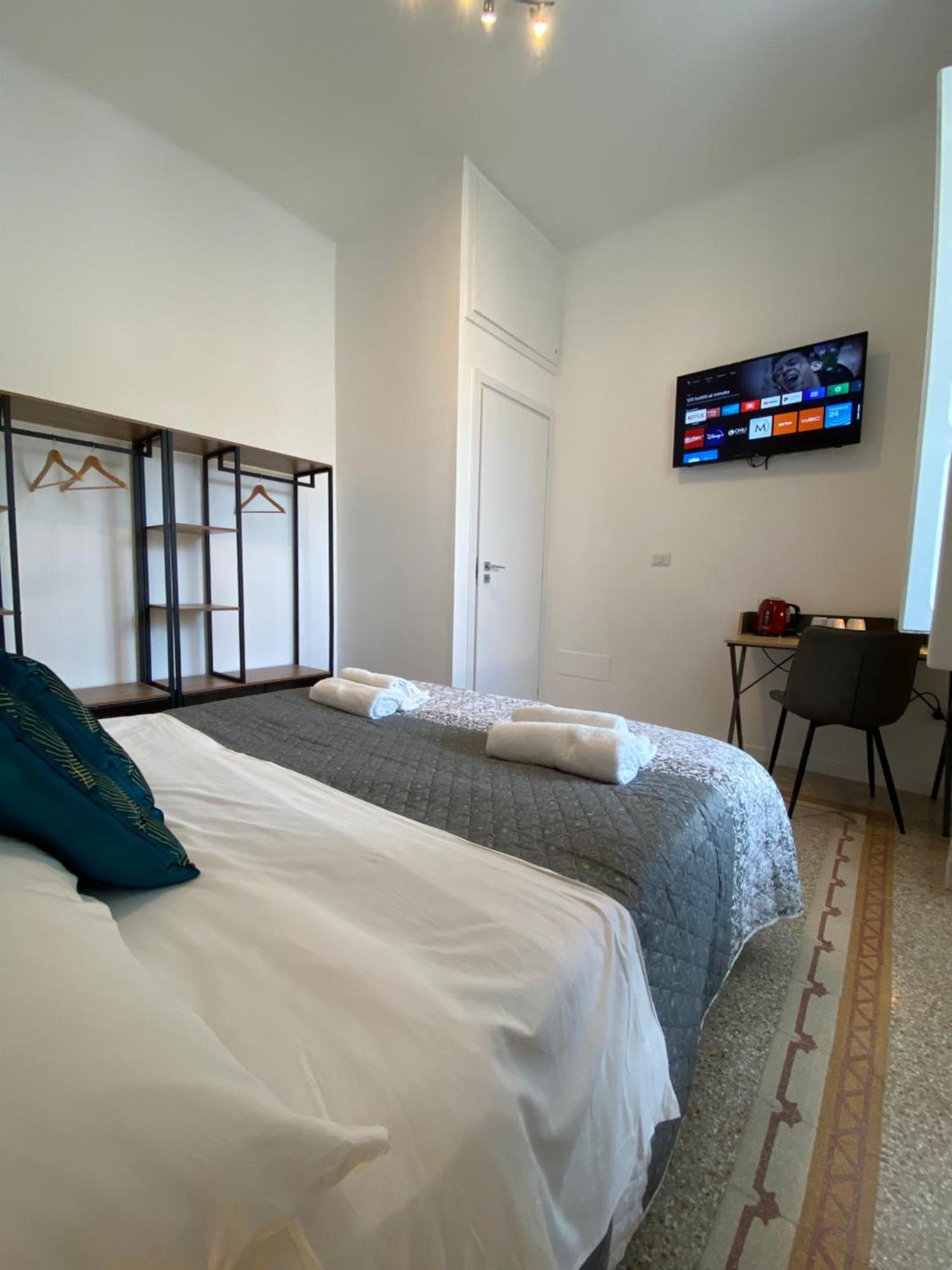 Conte Cavour Appartement Bari Buitenkant foto